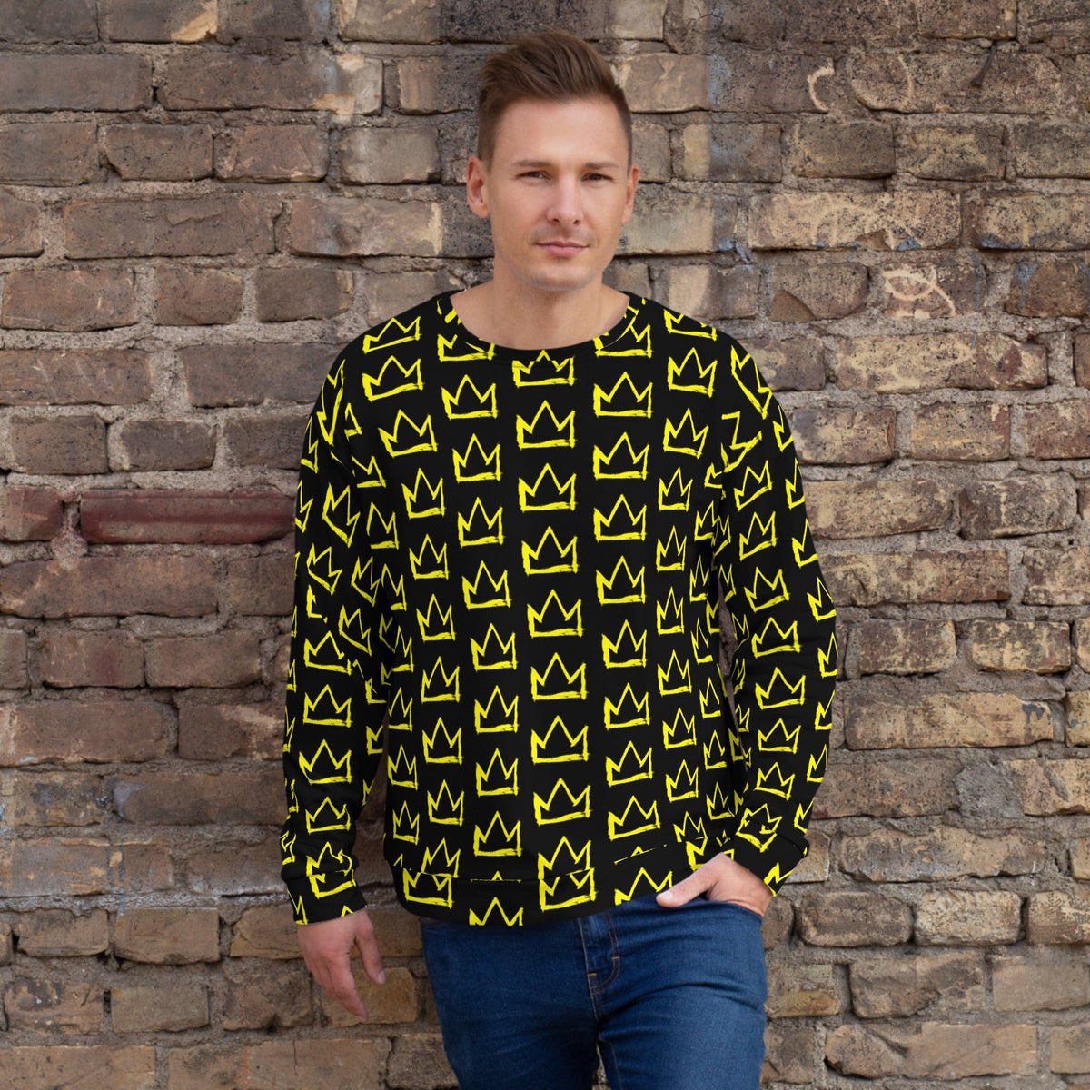 Black sweatshirt with repeating yellow crown icons, crew neck, long sleeves