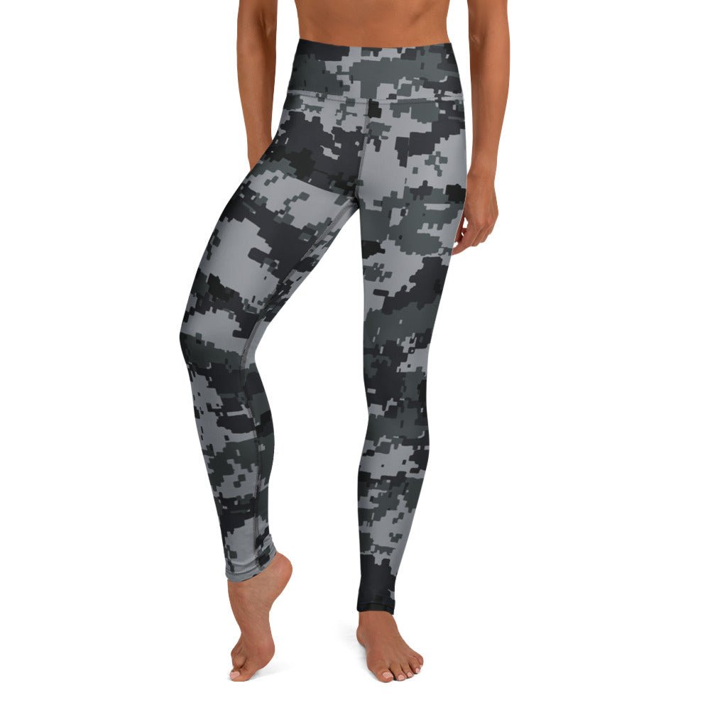 High-waist digital camo yoga leggings in dark gray and black, full-length