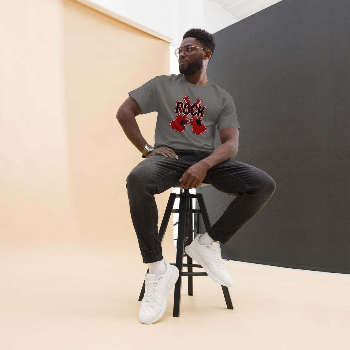 Gray graphic T-shirt with red 'ROCK' text and crossed guitar prints.