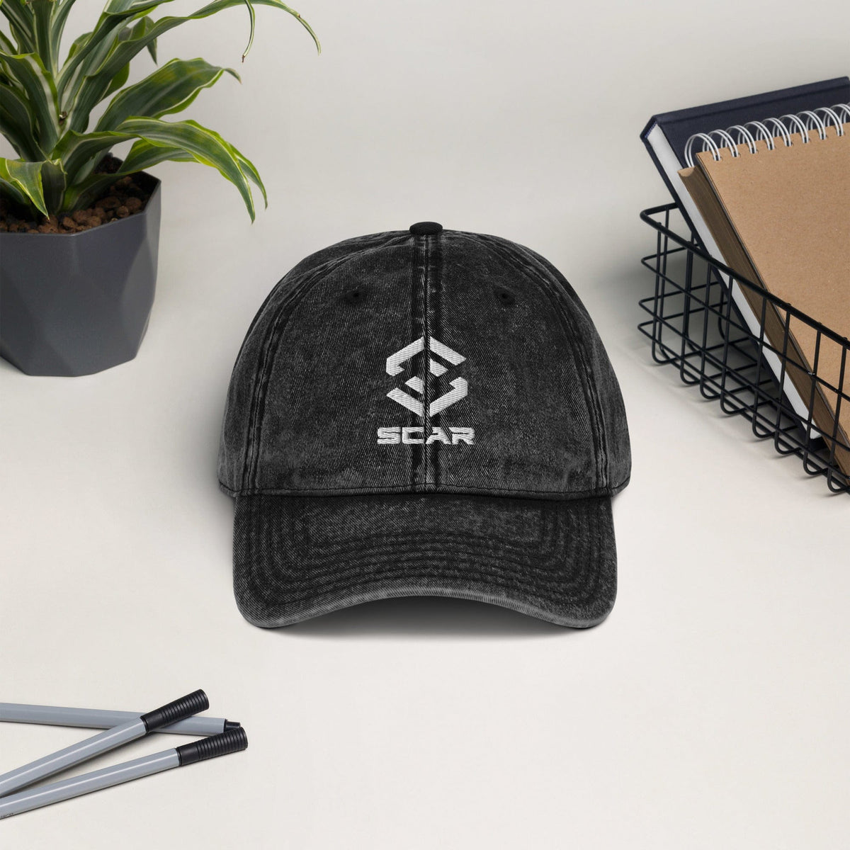 Black vintage cotton twill cap with embroidered front logo