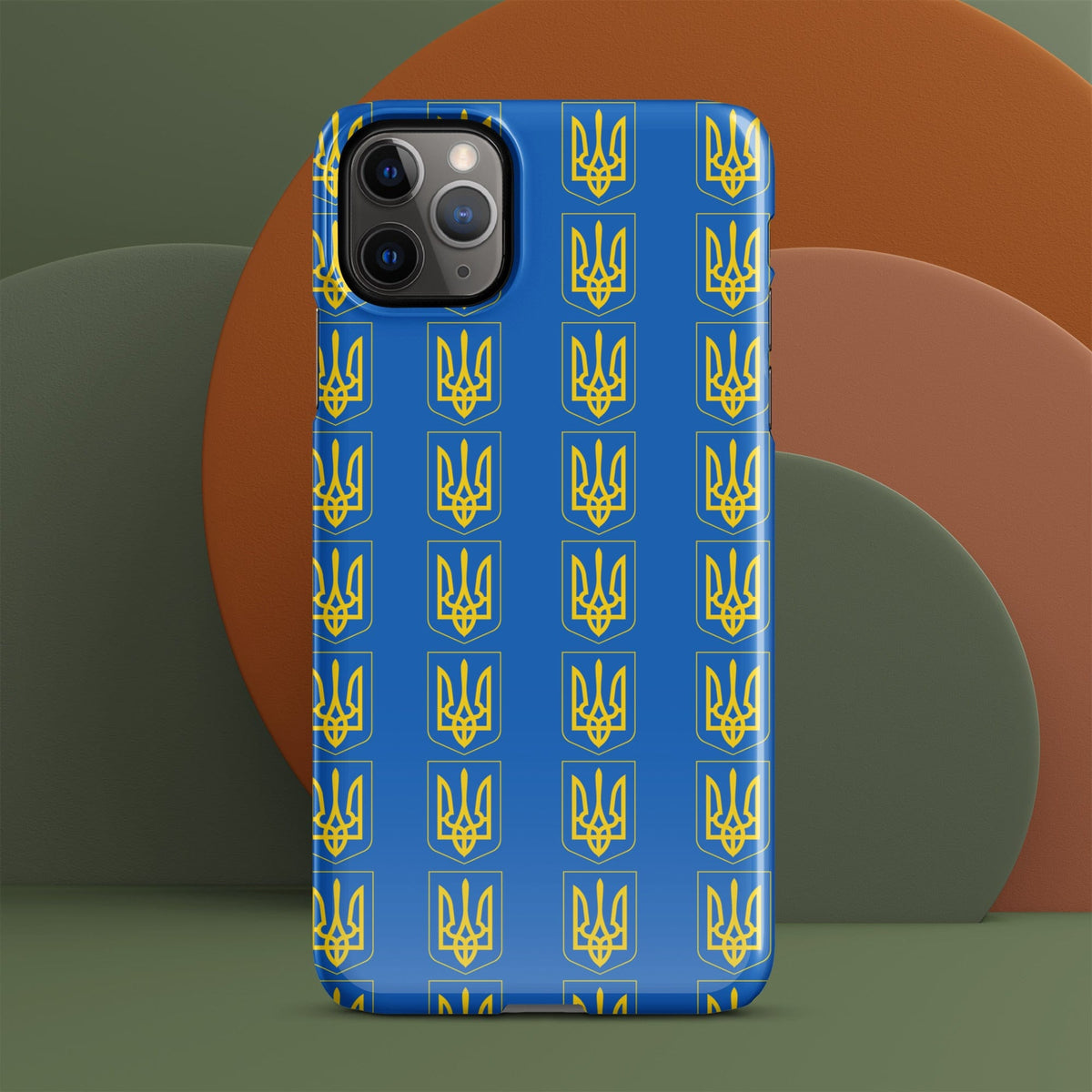 Phone case back, blue with gold tryzub symbols grid and covered phone corners